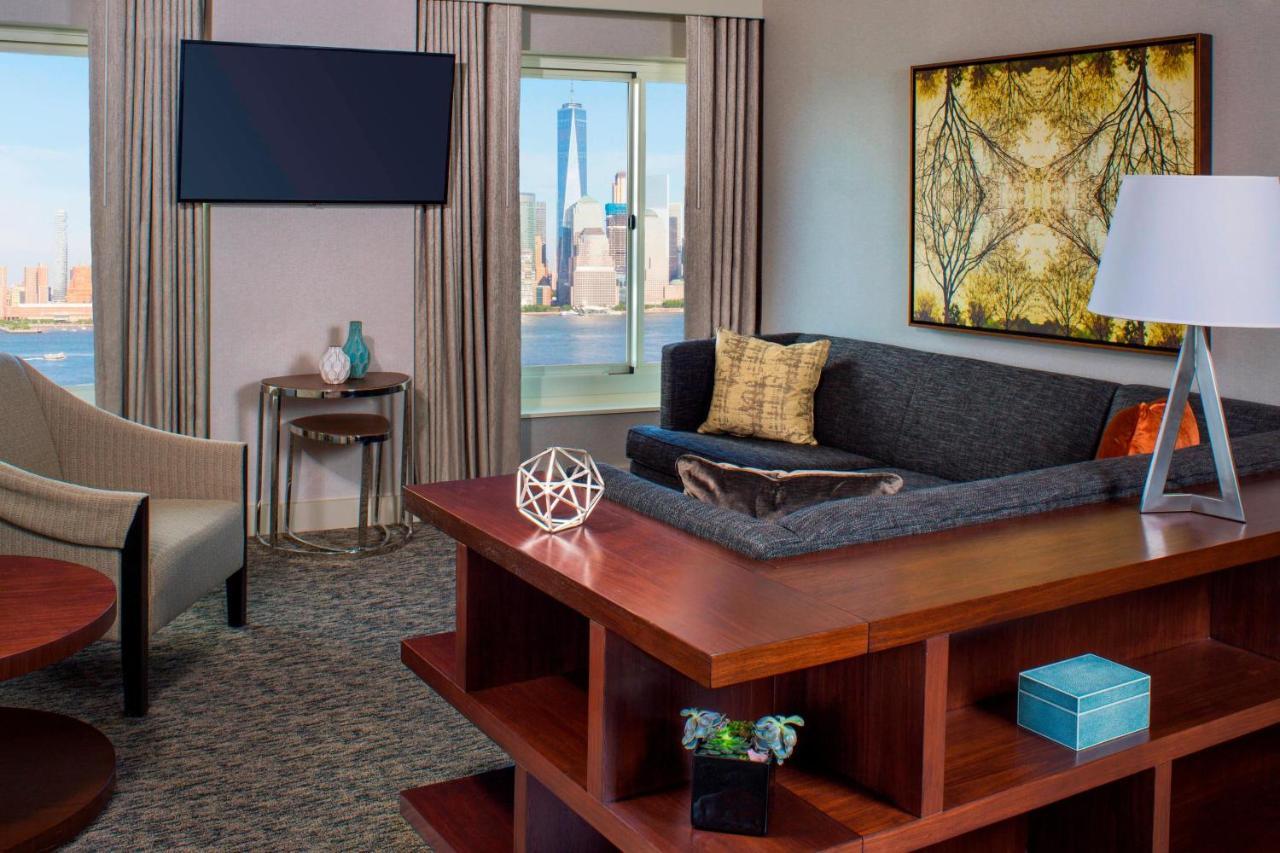 The Westin Jersey City Newport Экстерьер фото