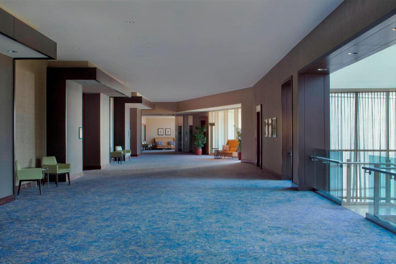 The Westin Jersey City Newport Экстерьер фото