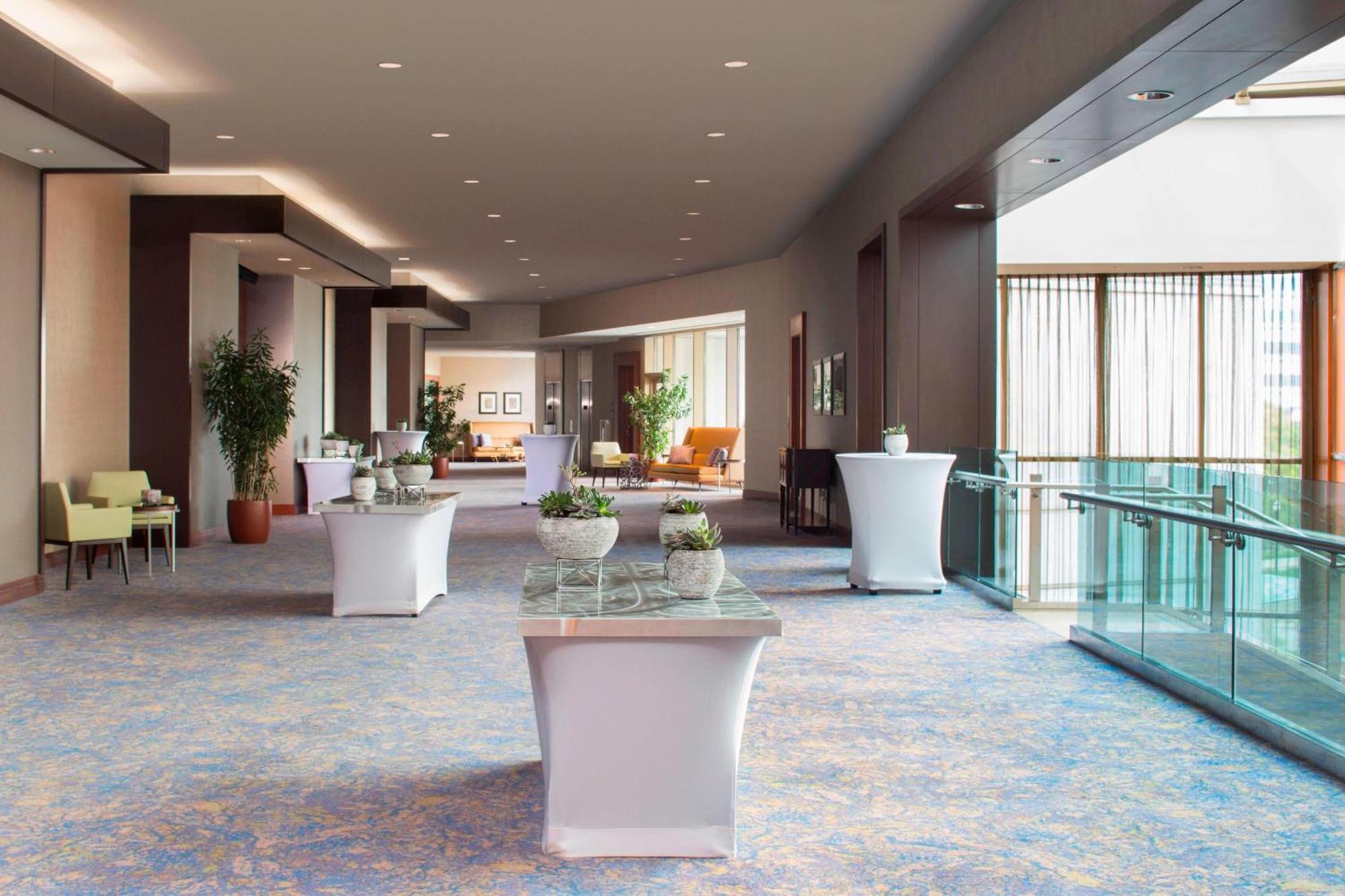The Westin Jersey City Newport Экстерьер фото