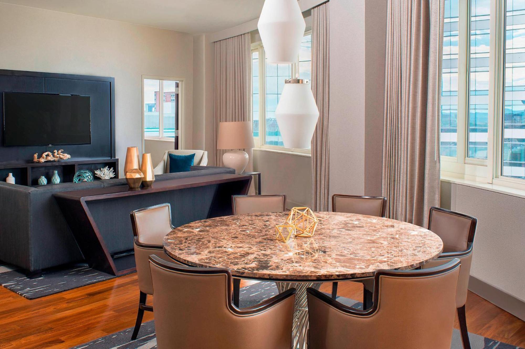 The Westin Jersey City Newport Экстерьер фото